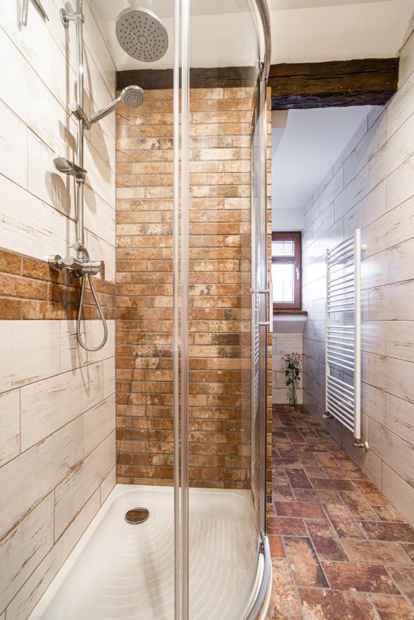 מיקולוב Apartmany In Veritas מראה חיצוני תמונה